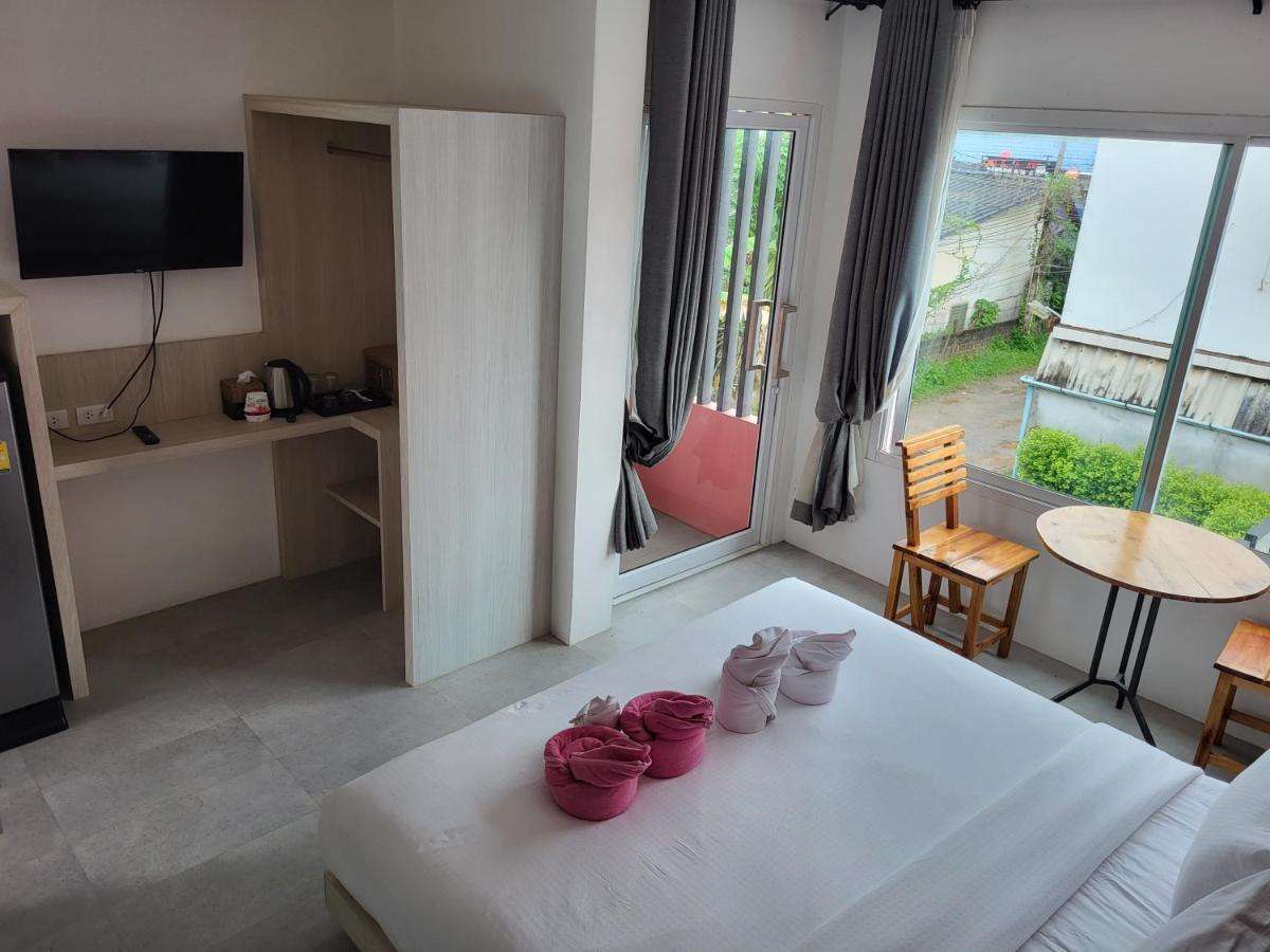 Pinky Hotel By Kanchana (Adults Only) Ko Lanta Dış mekan fotoğraf