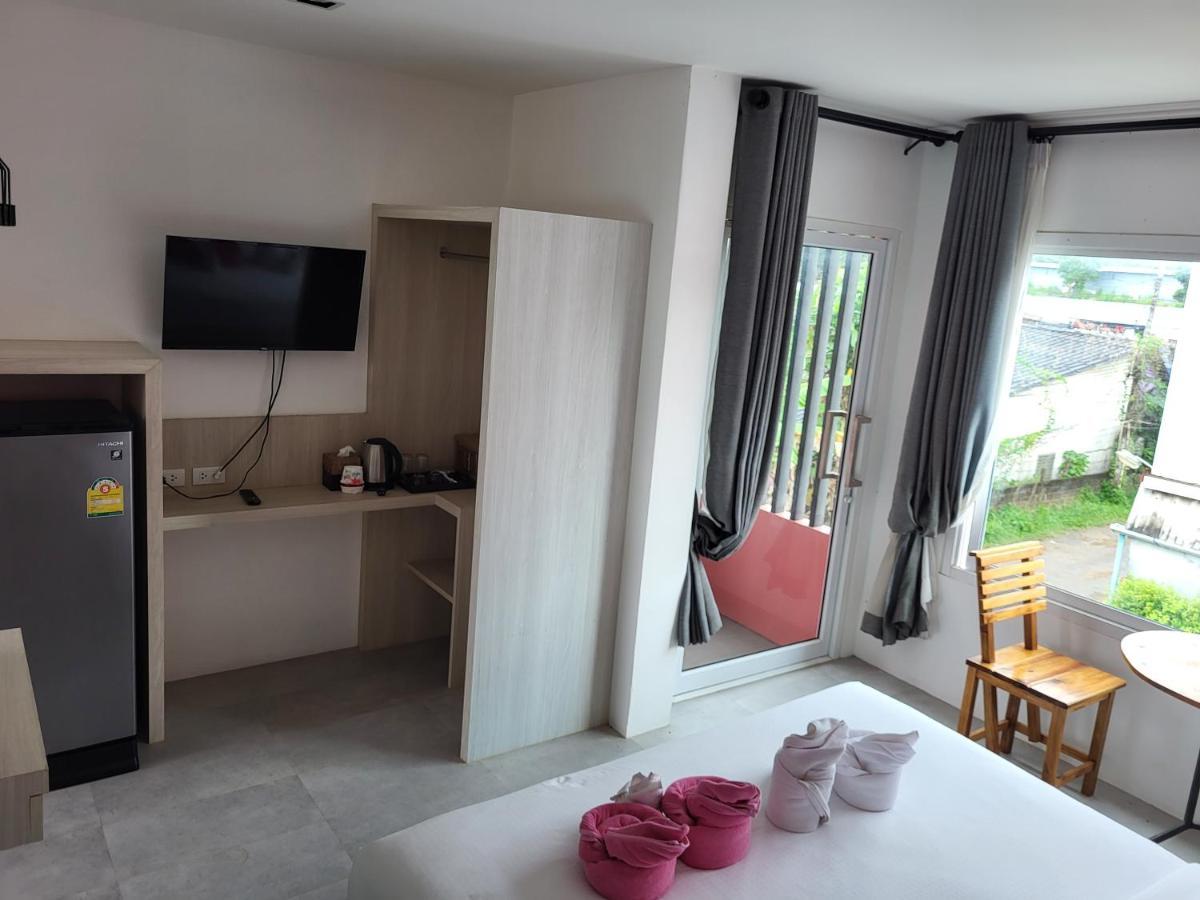 Pinky Hotel By Kanchana (Adults Only) Ko Lanta Dış mekan fotoğraf