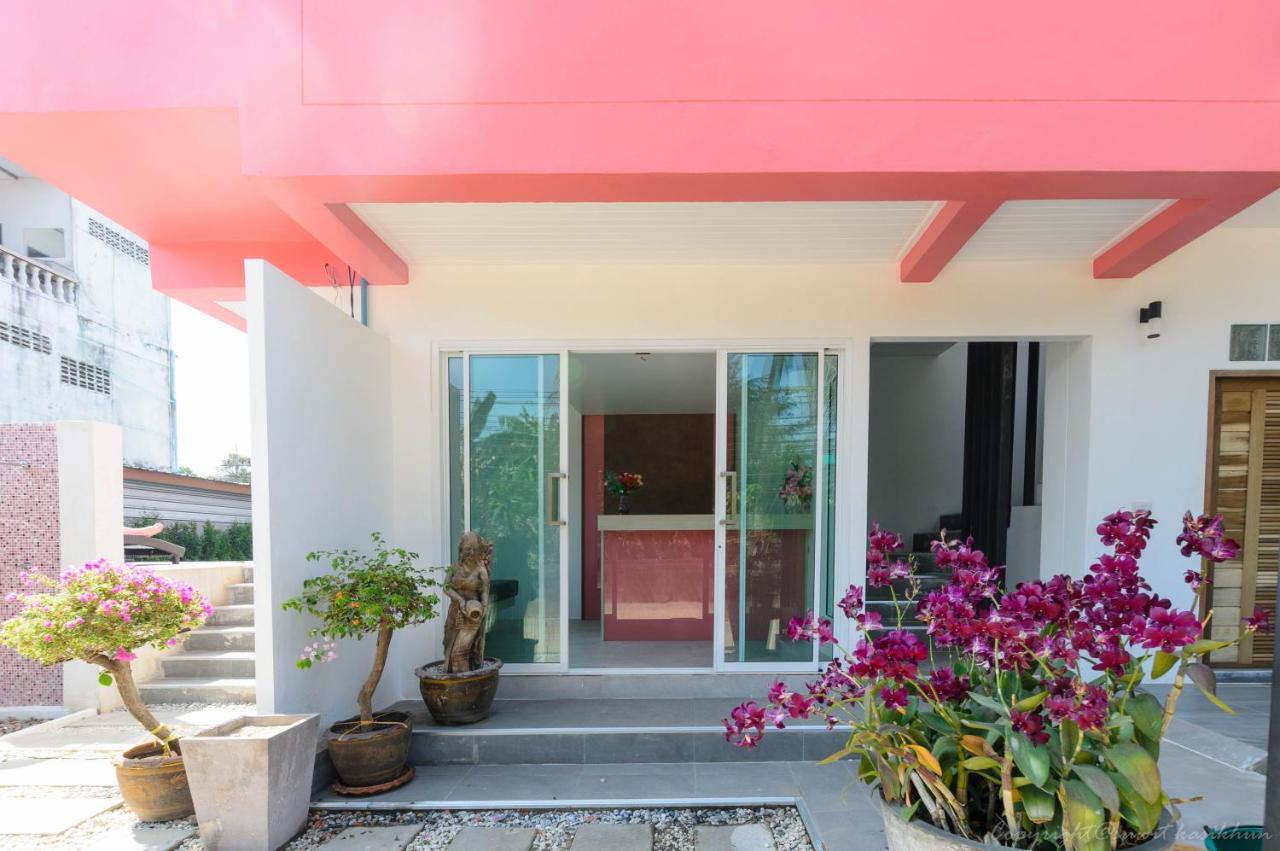 Pinky Hotel By Kanchana (Adults Only) Ko Lanta Dış mekan fotoğraf